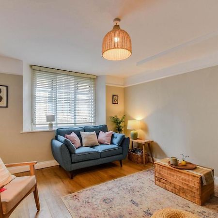 Cheerful 3 Bed Grade II Central Cottage Cirencester Exterior photo