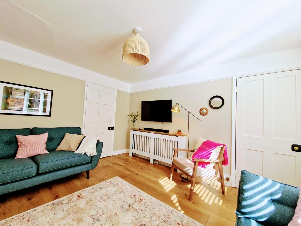 Cheerful 3 Bed Grade II Central Cottage Cirencester Exterior photo